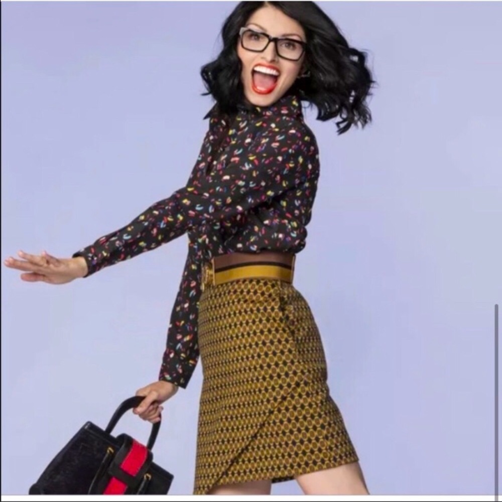 Cabi Stand-out Medallion Skirt